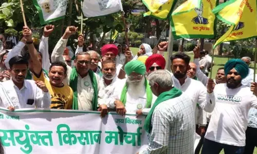 प्रदर्शनकारी किसानों ने SKM से संयुक्त बैठक 12 या 13 जनवरी तक करने का आग्रह किया