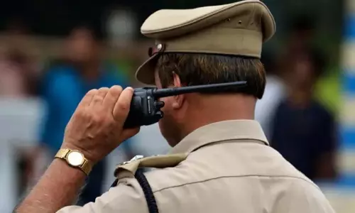 Bihar: शराबबंदी राज्य में थाने के अंदर शराब पीने के आरोप में एसएचओ निलंबित, जांच जारी