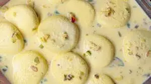 Rasmalai Recipe:  घर पर ही खास विधि से तैयार करें रसमलाई