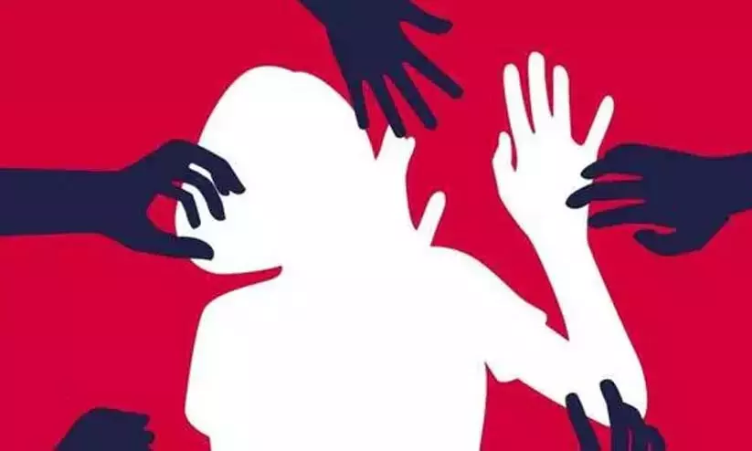 18 वर्षीय लड़की के साथ बार-बार छेड़छाड़ का मामला: पुलिस ने बढ़ाई जांच 18 वर्षीय लड़की के साथ बार-बार छेड़छाड़ का मामला: पुलिस ने बढ़ाई जांच
