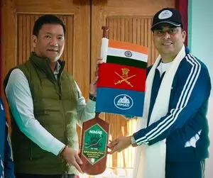 Arunachal CM ने ब्रह्मपुत्र नदी में महीने भर चलने वाले राफ्टिंग अभियान को हरी झंडी दिखाई