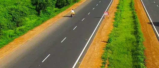 एमसीबी : राष्ट्रीय सड़क सुरक्षा माह के अवसर पर जिले में वाहन चालकों को किया गया जागरूक