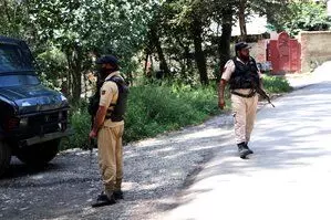 J-K के बारामुल्ला में पुलिस ने पांच ड्रग तस्करों को गिरफ्तार किया