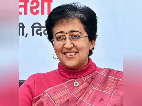 Atishi के क्राउडफंडिंग अभियान से 6 घंटे में 15 लाख रुपये से अधिक की राशि एकत्रित हुई