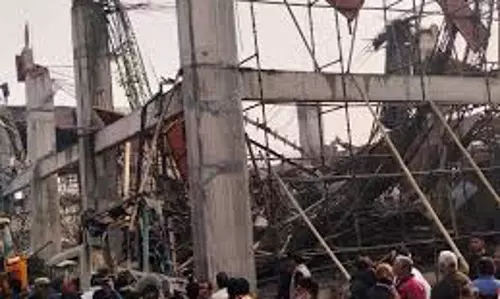 Kannauj: रेलवे स्टेशन के सौंदर्यीकरण कार्य के दौरान बड़ा हादसा, तीन गंभीर रूप से घायल Kannauj: रेलवे स्टेशन के सौंदर्यीकरण कार्य के दौरान बड़ा हादसा, तीन गंभीर रूप से घायल