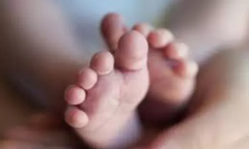 MP News: कूड़े में मिली खून से लथपथ नवजात
