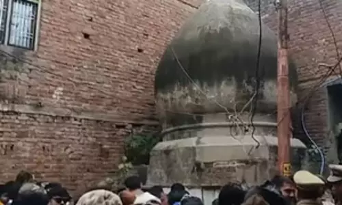 फिरोजाबाद में हाल में खुले मंदिर की हुई प्राण प्रतिष्ठा, मुस्लिमों ने की पुष्प वर्षा