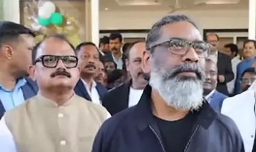 हेमंत सोरेन ने पिता शिबू सोरेन को जन्मदिन की दी बधाई, लंबी उम्र की कामना की हेमंत सोरेन ने पिता शिबू सोरेन को जन्मदिन की दी बधाई, लंबी उम्र की कामना की