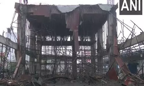 Kannauj railway station पर लिंटेल गिरने से छह लोग गंभीर रूप से घायल Kannauj railway station पर लिंटेल गिरने से छह लोग गंभीर रूप से घायल