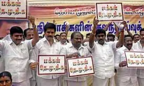 DMK ने इरोड ईस्ट उपचुनाव के लिए वीसी चंद्रकुमार को उम्मीदवार घोषित किया