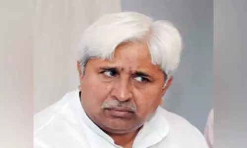 Karnataka: डीकेएस के मुकाबले सिद्धारमैया खेमा दलित मुख्यमंत्री के लिए दबाव बना सकता