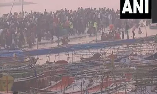 महाकुंभ 2025 से पहले Prayagraj में त्रिवेणी संगम पर श्रद्धालुओं ने डुबकी लगाई
