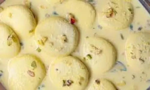 Rasmalai Recipe:  घर पर ही खास विधि से तैयार करें रसमलाई