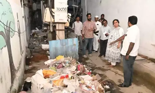 Andhra: अधिकारियों को सड़कों पर कूड़ा फेंकने पर जुर्माना लगाने का निर्देश