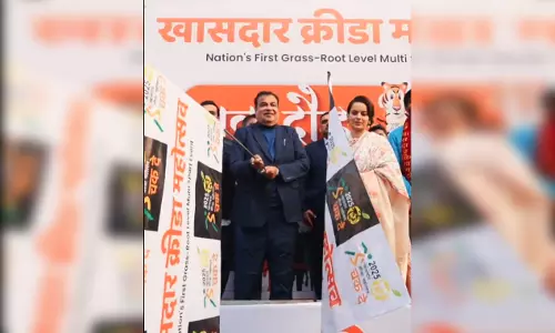 नागपुर: नितिन गडकरी और कंगना रनौत ने खासदार क्रीड़ा महोत्सव 2025 का उद्घाटन किया