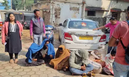 600 लीटर से अधिक अवैध शराब जब्त, पांच गिरफ्तार 600 लीटर से अधिक अवैध शराब जब्त, पांच गिरफ्तार