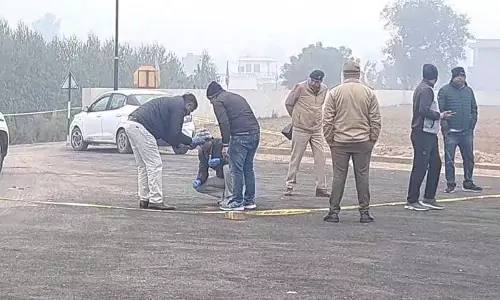 Haryana : हांसी में मुठभेड़ के बाद पुलिस ने दो बदमाशों को दबोचा Haryana : हांसी में मुठभेड़ के बाद पुलिस ने दो बदमाशों को दबोचा