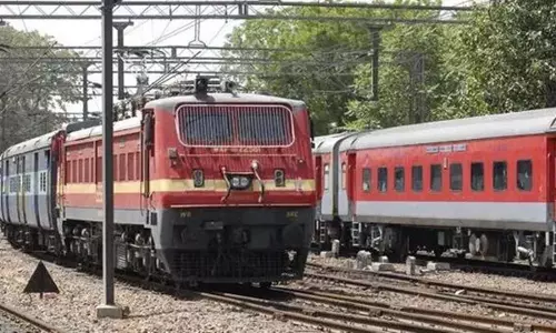 एक्सप्रेस ट्रेन स्टॉप: समस्या का समाधान, अब से इस स्टेशन पर रुकेंगी एक्सप्रेस ट्रेनें एक्सप्रेस ट्रेन स्टॉप: समस्या का समाधान, अब से इस स्टेशन पर रुकेंगी एक्सप्रेस ट्रेनें