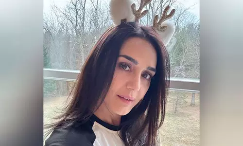 Preity Zinta ने लॉस एंजिल्स के जंगलों में लगी आग पर चिंता व्यक्त की Preity Zinta ने लॉस एंजिल्स के जंगलों में लगी आग पर चिंता व्यक्त की