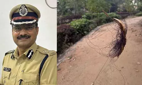 मॉर्निंग वॉक पर निकले IPS अधिकारी ‘हत्यारे मांझे’ से बाल-बाल बचे मॉर्निंग वॉक पर निकले IPS अधिकारी ‘हत्यारे मांझे’ से बाल-बाल बचे