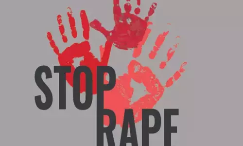 पथानामथिट्टा रेप: सभी ने घटनास्थल को फिल्माया और फैलाया, 26 गिरफ्तार पथानामथिट्टा रेप: सभी ने घटनास्थल को फिल्माया और फैलाया, 26 गिरफ्तार