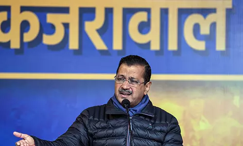 दिल्ली विधानसभा चुनाव से पहले AAP और भाजपा में पोस्टर वार तेज दिल्ली विधानसभा चुनाव से पहले AAP और भाजपा में पोस्टर वार तेज