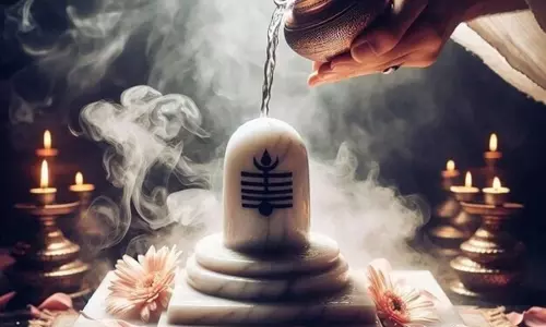 शिव लिंग पर जल क्यों चढ़ाया जाता