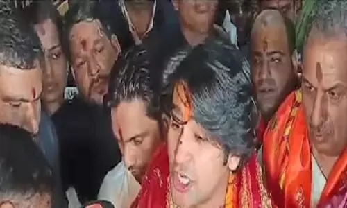 बागेश्वर धाम के बाबा धीरेंद्र कृष्ण शास्त्री ने Puri Srimandir में दर्शन किए