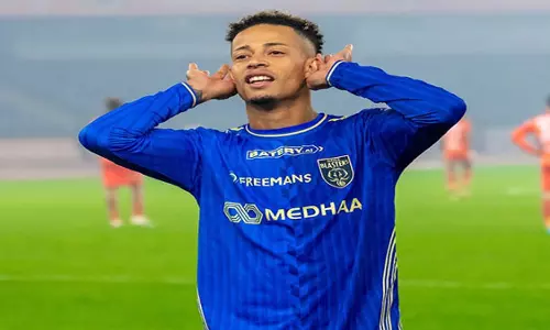 ISL: केरला ब्लास्टर्स एफसी और ओडिशा एफसी के बीच अहम मुकाबले में प्लेऑफ की उम्मीदें बढ़ीं
