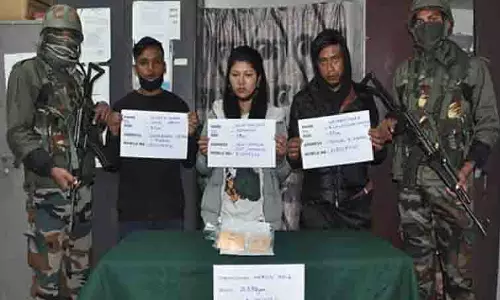 Mizoram: आइजोल में 9.51 लाख की हेरोइन के साथ तीन तस्कर गिरफ्तार Mizoram: आइजोल में 9.51 लाख की हेरोइन के साथ तीन तस्कर गिरफ्तार