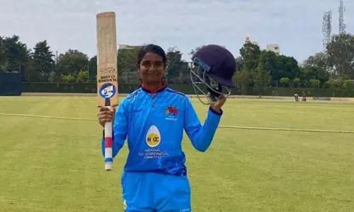 14 वर्षीय इरा जाधव ने Under-19 क्रिकेट में भारतीय टीम का सर्वोच्च स्कोर का रिकॉर्ड बनाया 14 वर्षीय इरा जाधव ने Under-19 क्रिकेट में भारतीय टीम का सर्वोच्च स्कोर का रिकॉर्ड बनाया