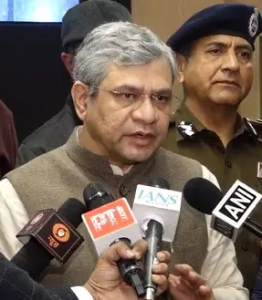 महाकुंभ में आने वाले यात्रियों की सुविधा के लिए स्टेशन पर 12 भाषाओं में होगा ट्रेन का अनाउंसमेंट : अश्विनी वैष्णव महाकुंभ में आने वाले यात्रियों की सुविधा के लिए स्टेशन पर 12 भाषाओं में होगा ट्रेन का अनाउंसमेंट : अश्विनी वैष्णव
