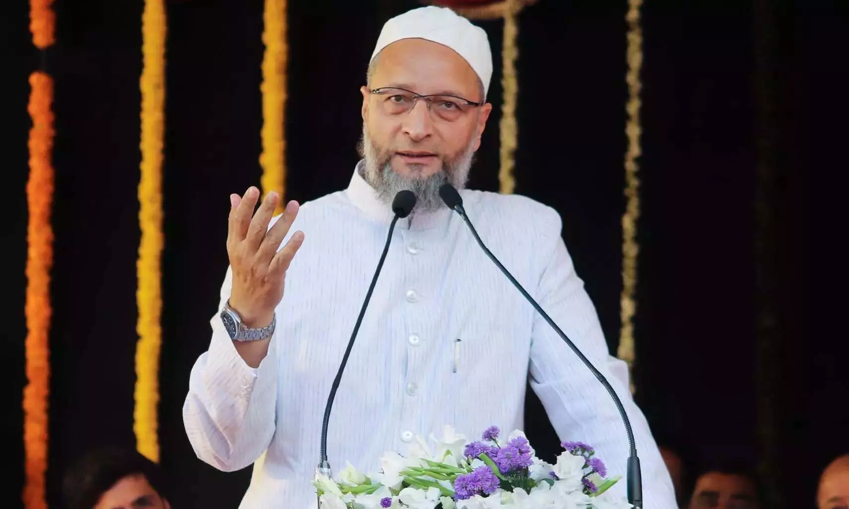 Owaisi ने सरकार से इंदिराम्मा आवास के वादे को पूरा करने का आग्रह किया