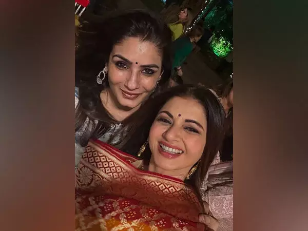 Raveena Tandon ने लोहड़ी मनाई, हार्दिक शुभकामनाएं दीं