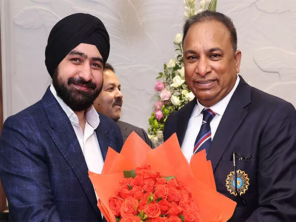 देवजीत सैकिया, प्रभतेज सिंह भाटिया ने BCCI के नए सचिव और कोषाध्यक्ष का पदभार संभाला