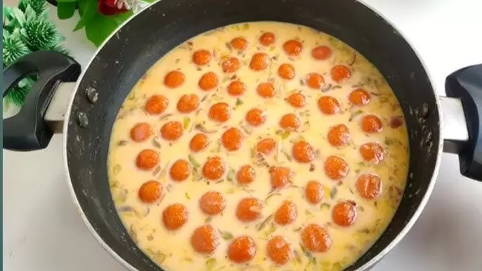 Carrot Rasmalai स्वाद ऐसे तुरन्त मुँह में घुलने वाली मिठाई