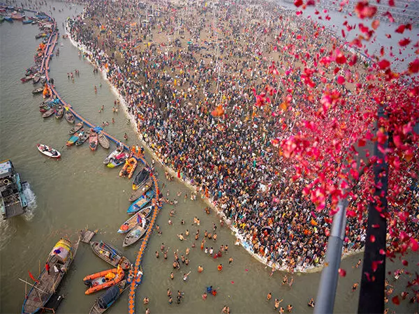 Maha Kumbh के पहले दिन 15 मिलियन श्रद्धालुओं ने लगाई डुबकी: सीएम योगी