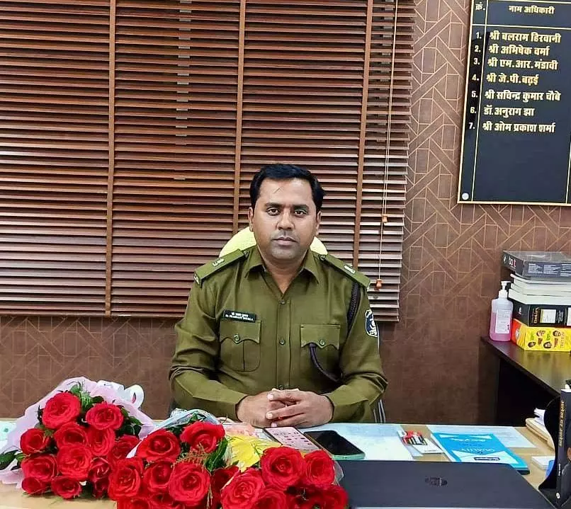 Raipur Breaking: डॉ. प्रशांत शुक्ला ने ASP यातायात का पदभार ग्रहण किया