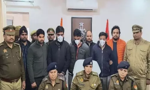 वकील ने हायर किया था शूटर, कराना चाहता था प्रेमिका के पिता की हत्या वकील ने हायर किया था शूटर, कराना चाहता था प्रेमिका के पिता की हत्या