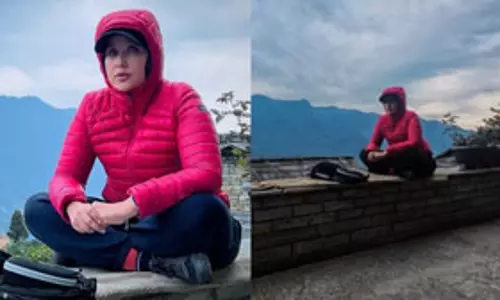 मनीषा कोइराला ने नेपाल के पहाड़ों पर की हाइकिंग, पहुंचीं संग्रहालय