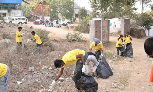 खल्लारी मंदिर में स्वच्छता अभियान और निःशुल्क स्वास्थ्य शिविर का हुआ आयोजन