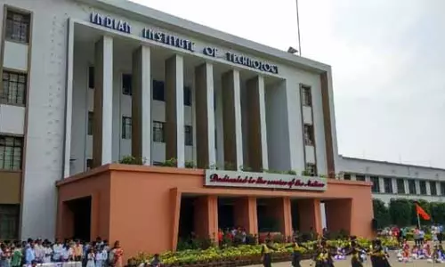 आईआईटी-खड़गपुर का छात्र छात्रावास के कमरे में मृत पाया गया