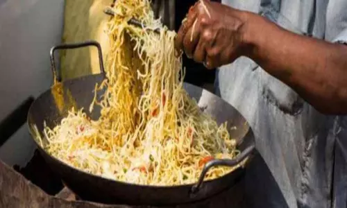 पुलिस के हत्थे चढ़ा चाऊमीन बेचने वाला, चौंकाने वाली बात पता चली