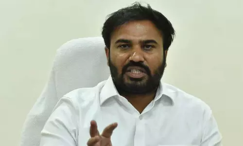 SAAP अध्यक्ष ने आंध्र में खेल सुविधाओं के विकास के लिए PM मोदी से धन की मांग की SAAP अध्यक्ष ने आंध्र में खेल सुविधाओं के विकास के लिए PM मोदी से धन की मांग की