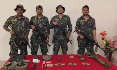 Odisha के मलकानगिरी में हथियार और गोला-बारूद जब्त