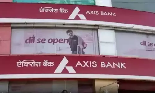 Axis Bank शेयर की कीमत में 1.29% ऊपर Axis Bank शेयर की कीमत में 1.29% ऊपर