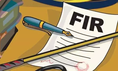 Telangana: पूर्व मंदिर अधीक्षक पर फर्जी डिग्री के सहारे पदोन्नति पाने का आरोप Telangana: पूर्व मंदिर अधीक्षक पर फर्जी डिग्री के सहारे पदोन्नति पाने का आरोप
