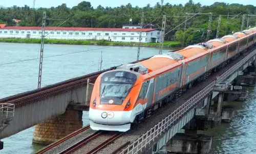 Kerala की दूसरी वंदे भारत ट्रेन में 16 कोच हो गए