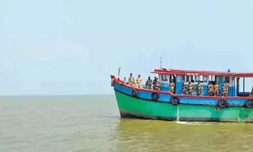 Kendrapara में मछुआरों ने टर्टल गश्ती नाव पर हमला किया
