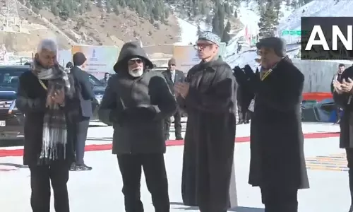 प्रधानमंत्री नरेंद्र मोदी ने Z-Morh टनल का उद्घाटन किया, जानें इस सुरंग में क्या है खास प्रधानमंत्री नरेंद्र मोदी ने Z-Morh टनल का उद्घाटन किया, जानें इस सुरंग में क्या है खास